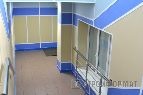 Панели Vekoroom сочетание голубой и бежевый лестница фото