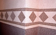 Мозаичная штукатурка MIXAN в виде узора на стене