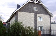 Камень белый и серый комбинация фасад