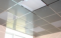 Алюминиевые кассетные потолки Cesal цвета металлик