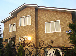 Альта-Профиль Песчанник на фасаде фото