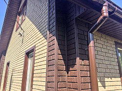 Фасадные панели ЮП Стоун-Хаус Кирпич песочный и коричневый Фасадные панели ЮП Стоун-Хаус Кирпич песочный и коричневый фото