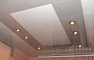 Алюминиевый кассетный потолок Cesal Белый матовый и Металлик серебристый