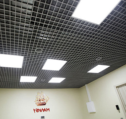 Подвестные потолки Грильято цвета металлик фото