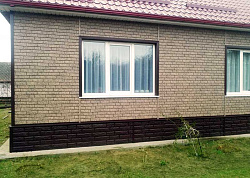 Фасадные панели Ю-Пласт Стоун-Хаус под бежевый и коричневый кирпич фото