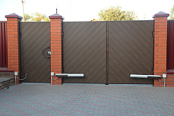 Террасная доска MultiDeck для отделки полов на территории частного дома фото