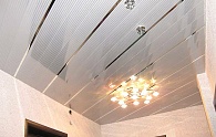 Реечные потолки Cesal в коридоре