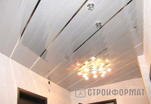 Реечные потолки Cesal в коридоре фото