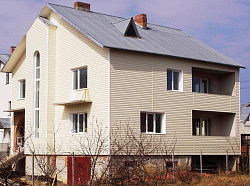 Альта-Сайдинг Кремовый фасад дома фото