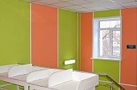 Панели Vekoroom оранжевые и зеленые стена палаты