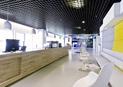 Черный ячеистый подвесной потолок Грильято фото