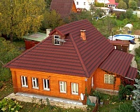 Черепица Ондулин Красный вальмовая крыша