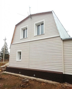 Виниловый сайдинг Ясень беленый и Кирпич коричневый Виниловый сайдинг Ясень беленый и Кирпич коричневый фото