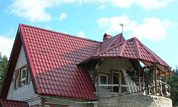 Монтеррей винно-красный дом с пристроем фото