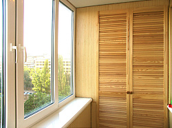 Подоконник Лучидо Бьянко на балконе фото