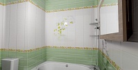 Панель ПВХ Орхидея зеленая в ванной