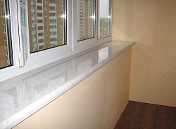 Подоконник Данке Мрамор Классико лоджия фото