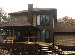 Фагот Талдомский и Кирпич клинкерный коричневый на фасаде фото