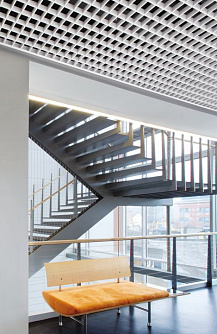 Потолки из ячеек Грильято фото