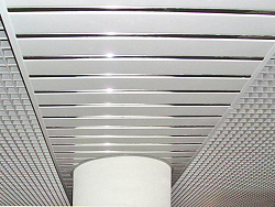 Реечные потолки Cesal соединение с решетками фото