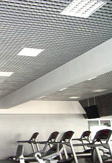 Потолки Грильято для спортзала фото