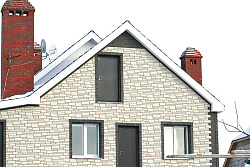 Камень Белый отделка фасада дома фото