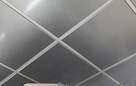 Подвесной потолок металлик
