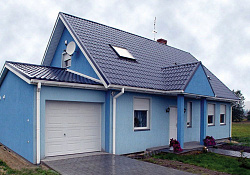 Монтеррей ультрамарин на крыше фото