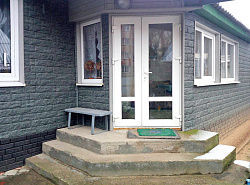 Фасадные панели Ю-Пласт Камень изумрудный и Кирпич графитовый Фасадные панели Ю-Пласт Камень изумрудный и Кирпич графитовый фото