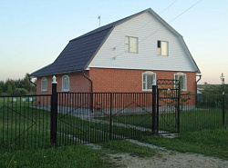 Сайдинг Белый на фронтоне фото