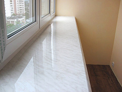 Подоконник мармор классико на лоджии фото