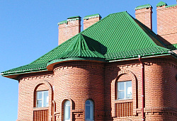 Монтеррей листва на кровле фото