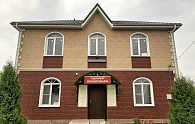 Фасадные панели Стоун-Хаус под красный и бежевый кирпич