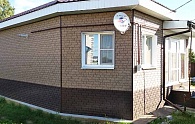 Фасадные панели Ю-Пласт Стоун-Хаус под коричневый и бежевый кирпич