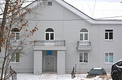 Сайдинг светло-серый стена дома фото