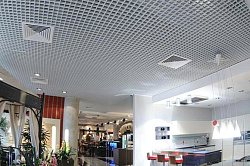 Потолок Грильято в интерьере фото