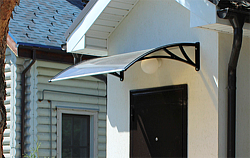 Навес Алмарта при входе фото