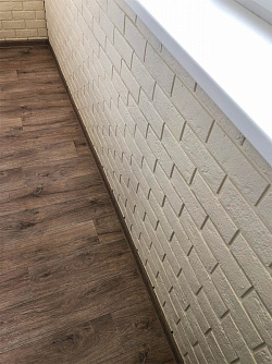 Цокольный сайдинг Гранд Лайн Состаренный кирпич Молочный Цокольный сайдинг Гранд Лайн Состаренный кирпич Молочный фото