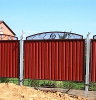 Профлист СС-10 коричнево-красный забор