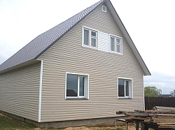 Сайдинг Бежевый на фасаде фото