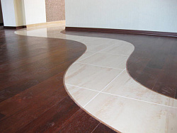 Отделка стыка плитки и ламината по кривой фото