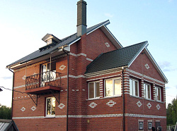 Монтеррей черный крыша фото