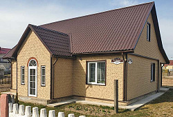 Фасадные панели Стоун-Хаус под Кирпич песочный Фасадные панели Стоун-Хаус под Кирпич песочный фото