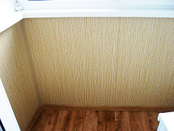 Панели ПВХ Бамбук отделка балкона фото