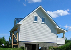 Сайдинг белый для стен дома фото