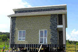 Бутовый камень греческий и скандинавский на фасаде фото